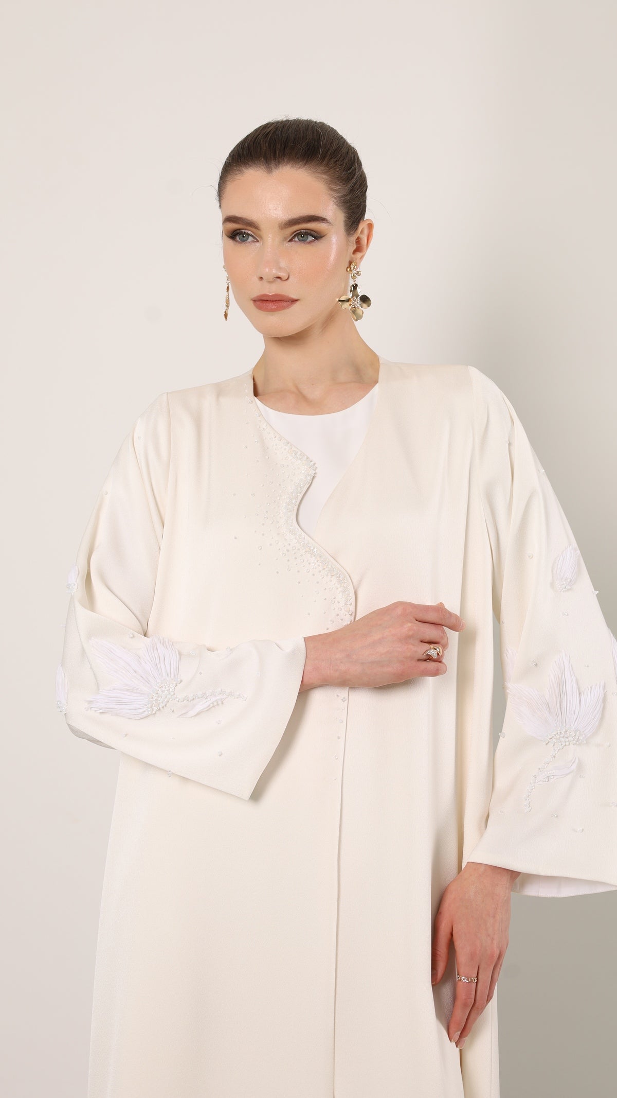 Classic Abaya RE310
