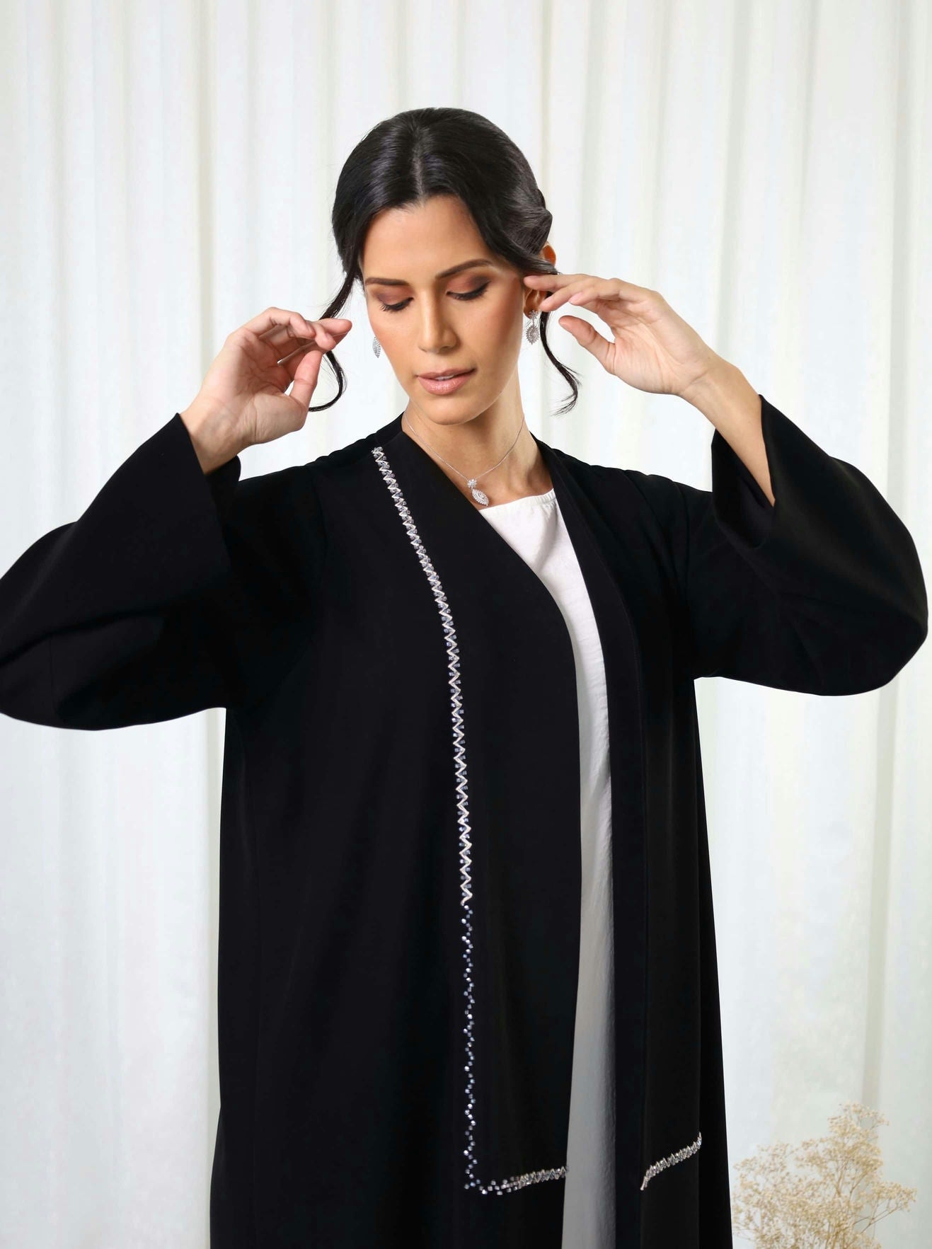 Classic Abaya RE168