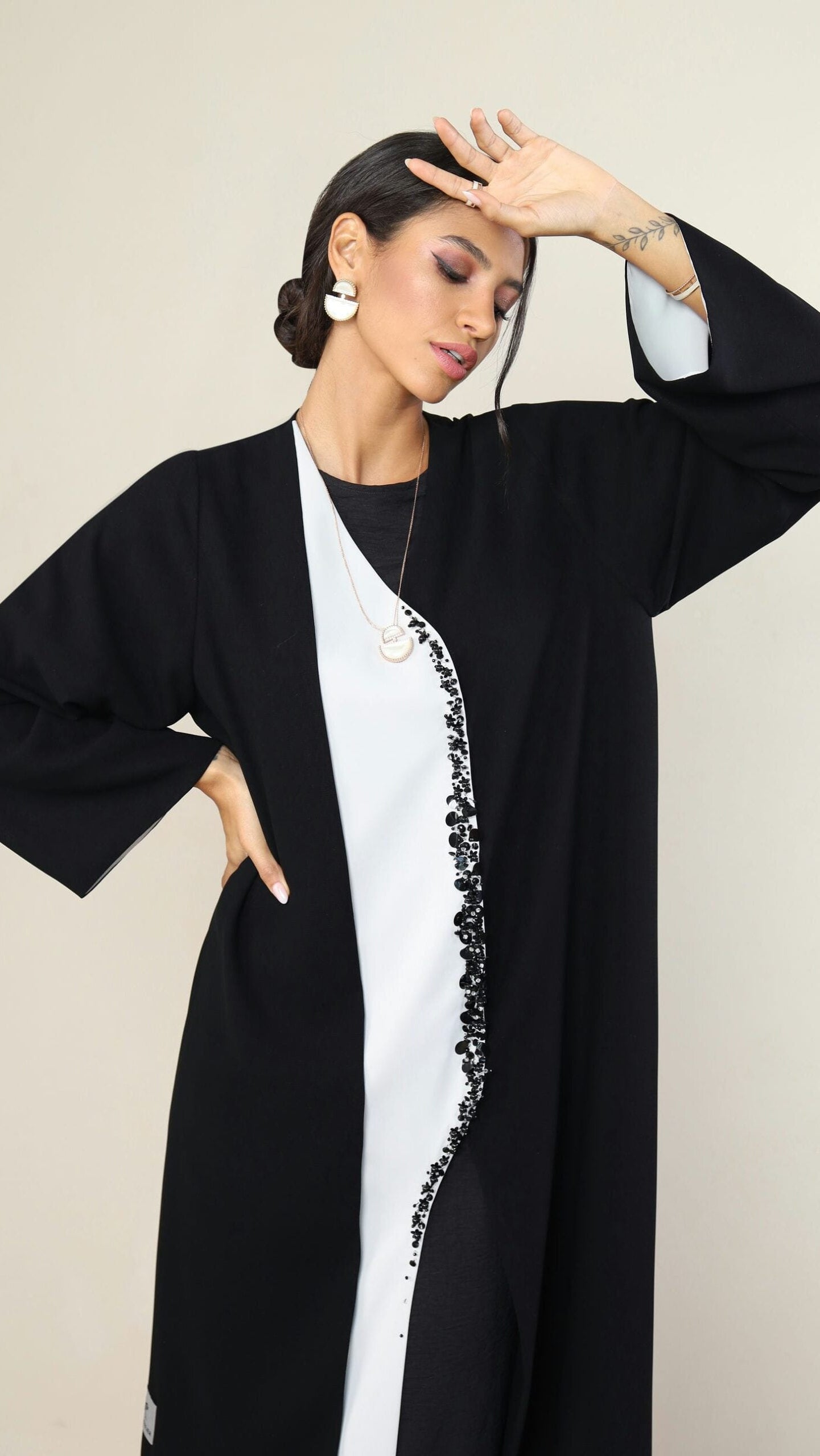 Classic Abaya - RE218