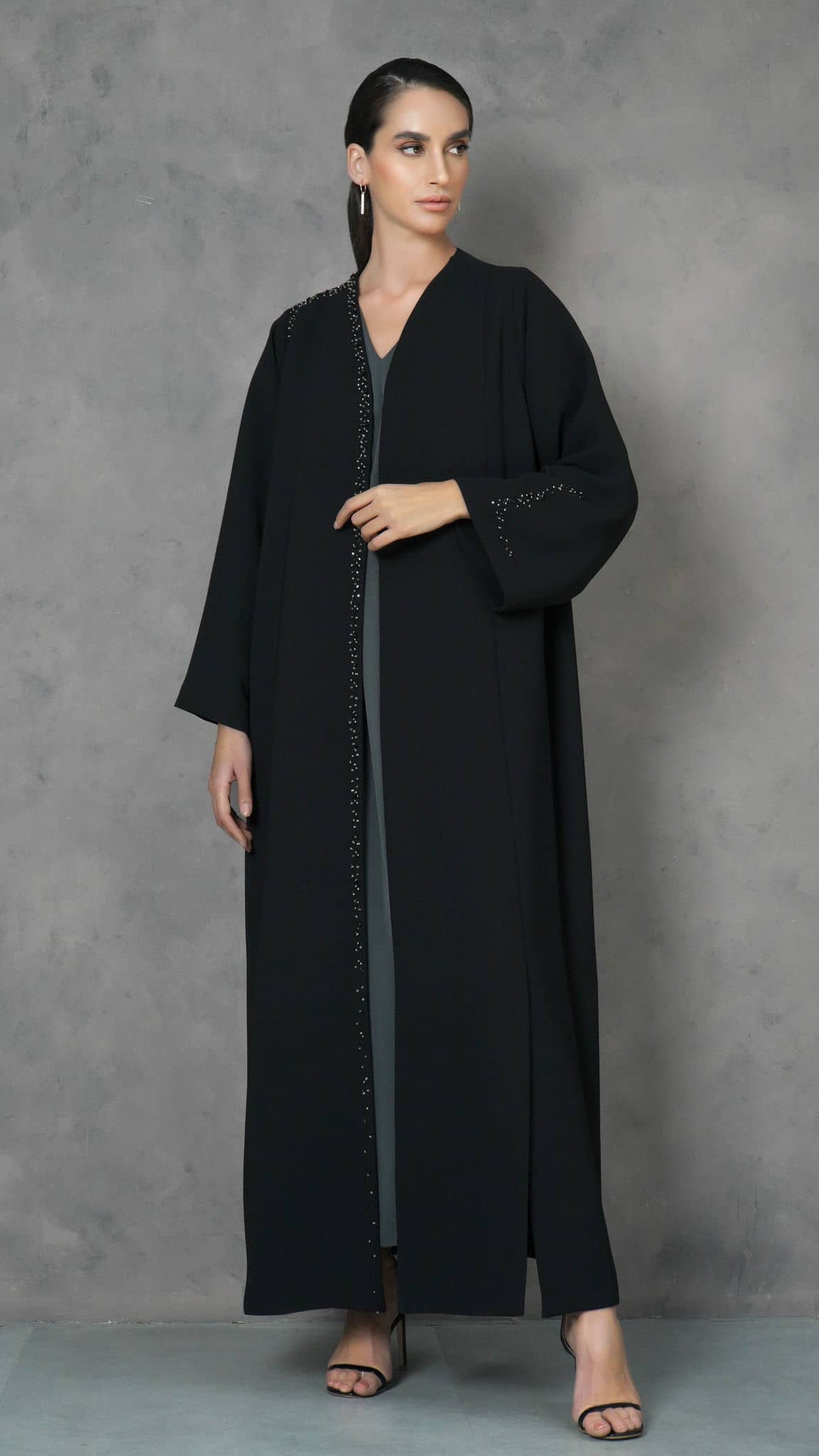 Classic Abaya RE121
