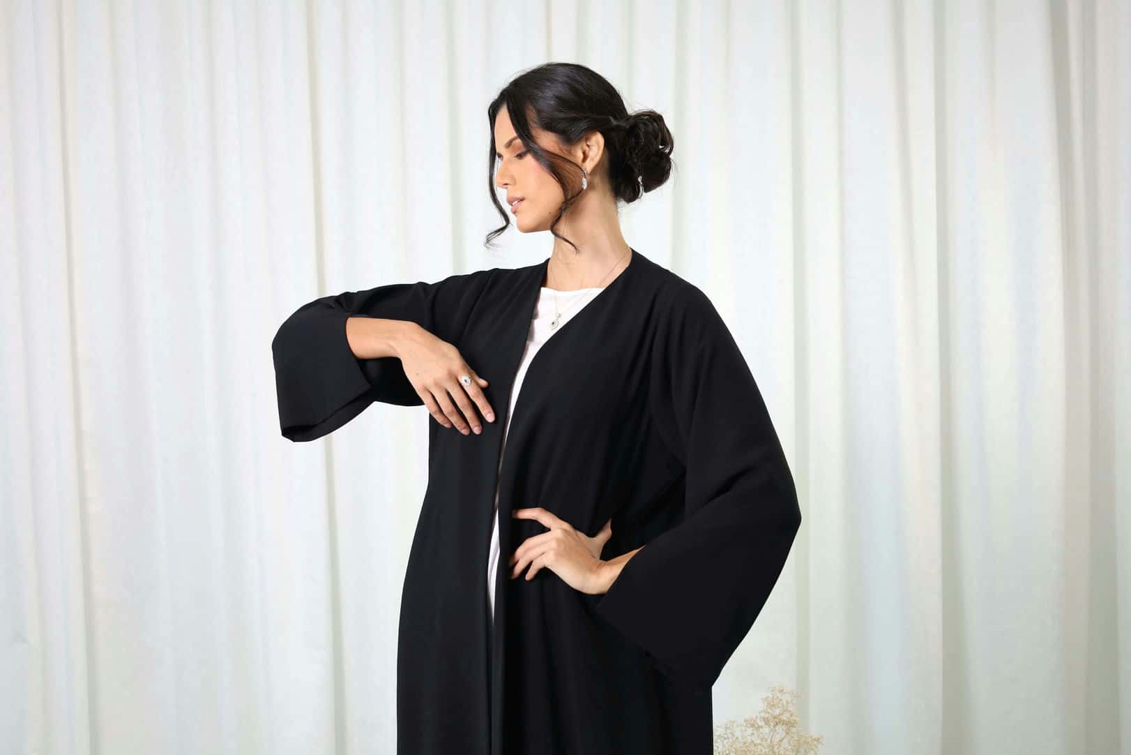 Classic Abaya RE170